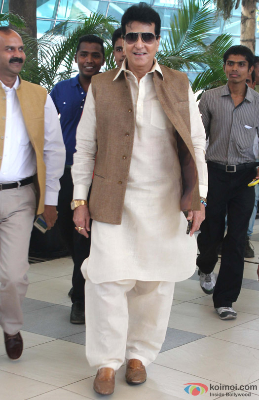 Jeetendra Snapped At Domestic Airport