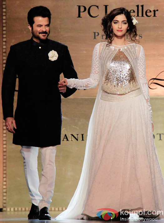Mijwan Fashion Show: Anil Kapoor and Sonam Kapoor Walk The Ramp