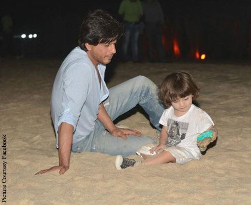 Shah Rukh Khan & AbRam Spend Father-Son Time At Goa's Beach