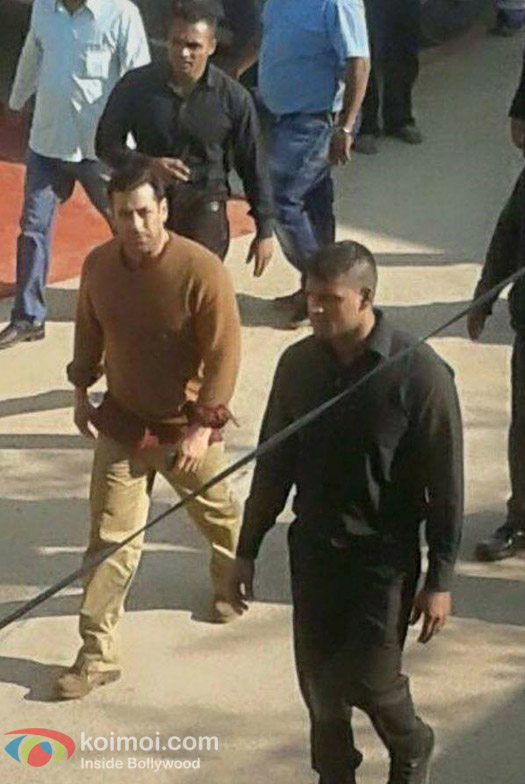Salman Khan On The Sets Of Bajrangi Bhaijaan