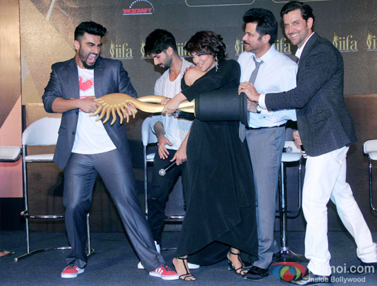  Arjun Kapoor, Shahid Kapoor, Sonakshi Sinha, Anil Kapoor and Hrithik Roshan during the announcement of the 16th IIFA Weekend and Awards
