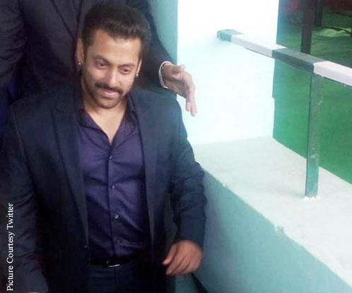 Salman Khan At Arpita’s Wedding Reception In Mandi