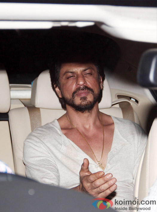 Snapped : Shah Rukh Khan Meets Salman Khan A Day Before The Hit-and-Run Case Verdict