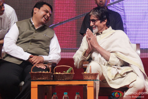 Devendra Fadnavis and Amitabh Bachchan during the launch of Adhunik Maharashtrachi Jadan Ghadan: Shilpakar Charitrakosh