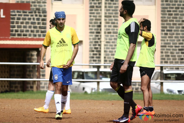 Sporty Lads Ranbir Kapoor & Abhishek Bachchan Snapped Playing Football