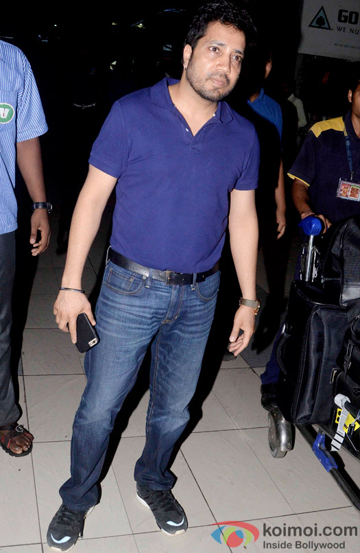 Mika Singh Snapped At Domestic Airport