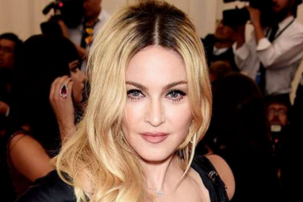 Madonna's Latest Headline Grabber - Compares Self To Picasso - Koimoi