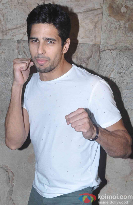 Pin by Andiana Moedasir on Sidharth Malhotra | Bollywood actors, Brothers  movie, Pretty men
