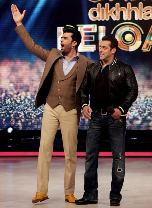 Manish Paul And Salman Khan Promote 'Hero' On The Sets Of Jhalak Dikhhla Jaa