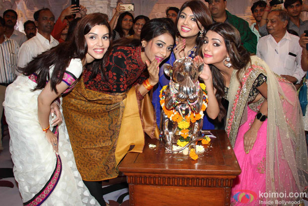 Calender Girls during the Ganesh festival celebrations 