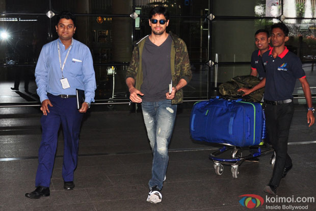 Sidharth Malhotra spotted at airport