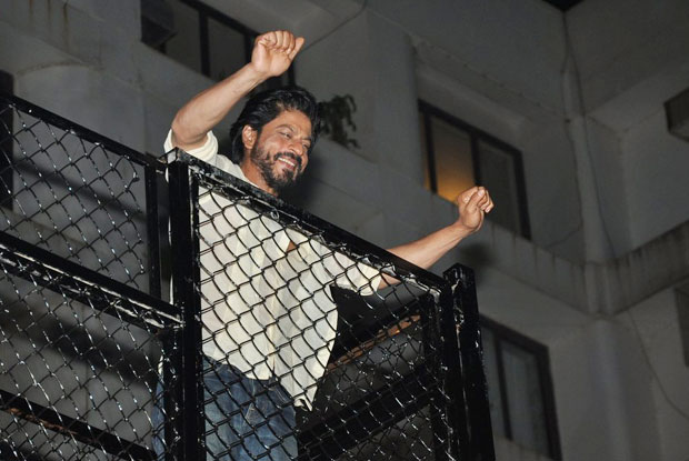 Shah Rukh Khan Celebrating His 50th Birthday