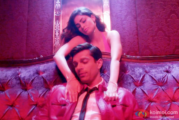Karan Singh Grover in a "Neendein Khul Jaati Hain" song still from 'Hate Story 3'