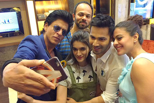 Varun Dhawan, Kriti Sanon, Kajol, Shah Rukh Khan And Rohit Shetty During The Dilwale Song Launch