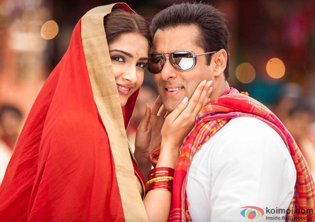 Sonam Kapoor and Salman Khan in a still from movie 'Prem Ratan Dhan Payo'