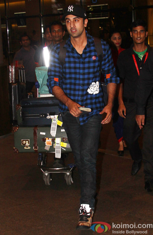 Ranbir Kapoor spotted at airport