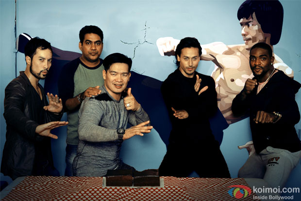 Tiger celebrates Bruce Lee birth anniversary on the sets of 'Baaghi'