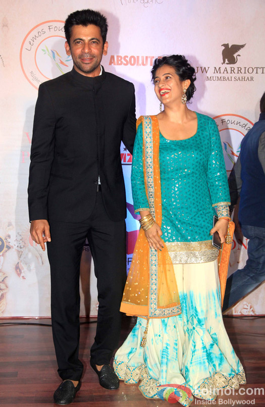Sunil Grover during fashion designer Vikram Phadnis fashion show