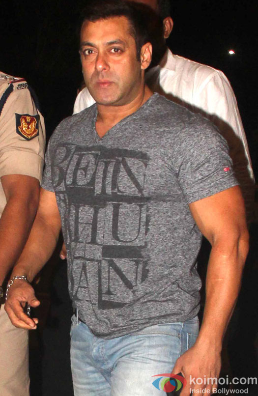 Salman Khan leaves for The Times of India Film Awards