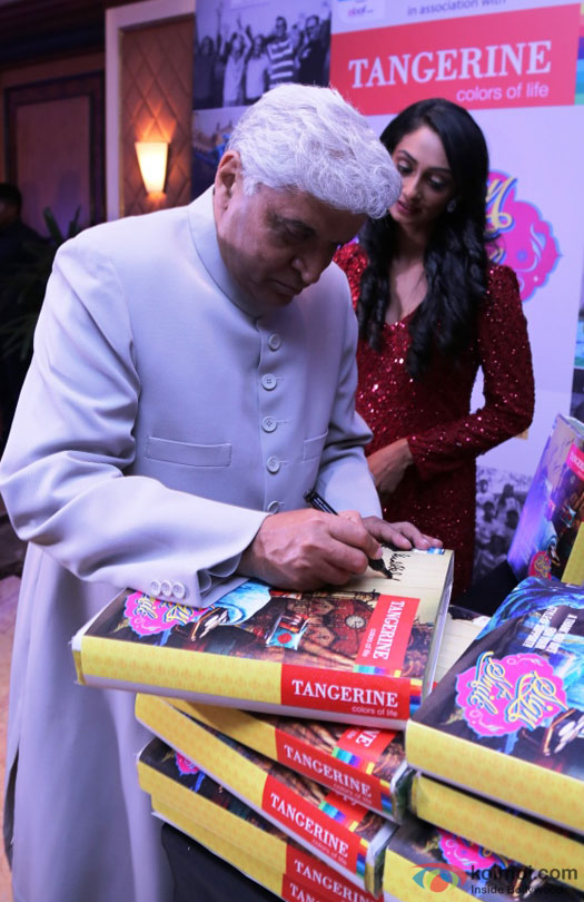Javed Akhtar during the event to help India’s old folks by Tangerine