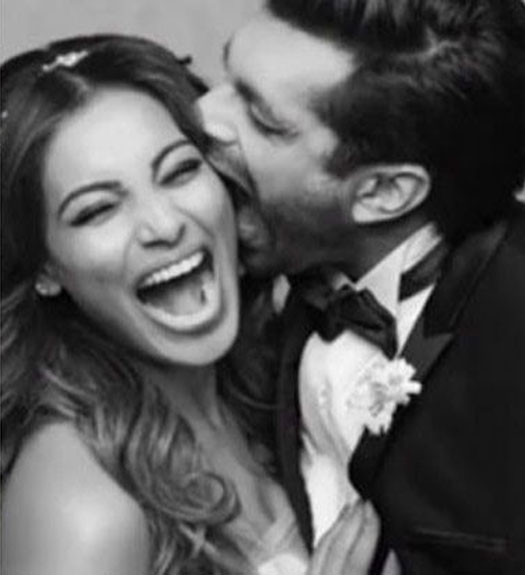 Have A Look At Bipasha Basu And Karan Singh Grover S Adorable Pre Wedding Photo Shoot Koimoi