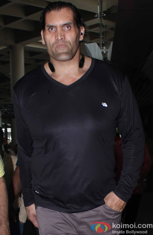 Khali spotted at airport