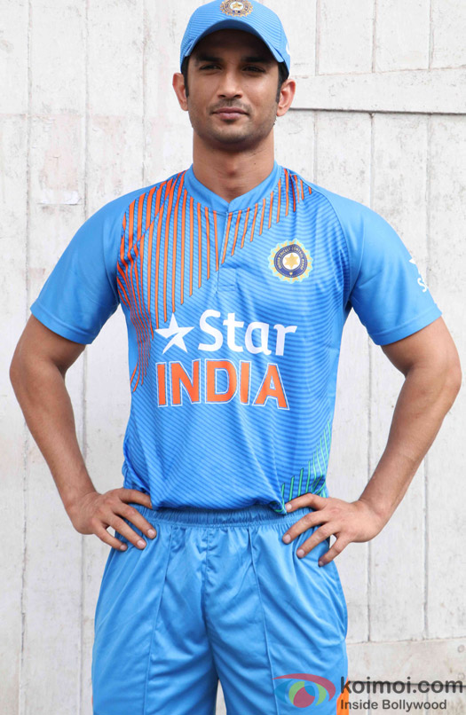 Pictures: Sushant Singh Rajput Donned Indian Cricket Team Jersey - Koimoi