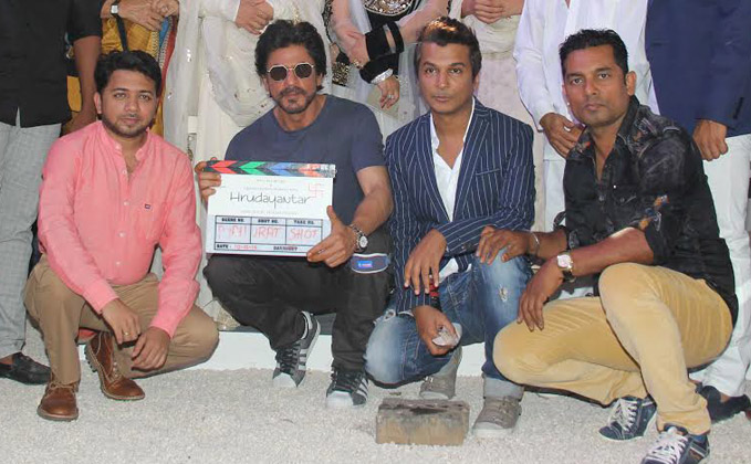 SRK launches Vikram Phadnis' debut film with a muhurat clap