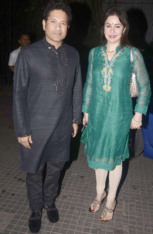 Zaheer Khan And Sagrika Ghagte's Mehendi Ceremony Was A Glitzy Affair