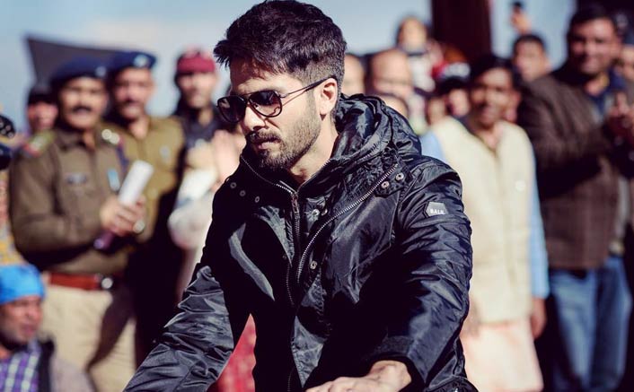 Actor Shahid Kapoor shot a three and a half minute long monologue without any cuts in Batti Gul Meter Chalu