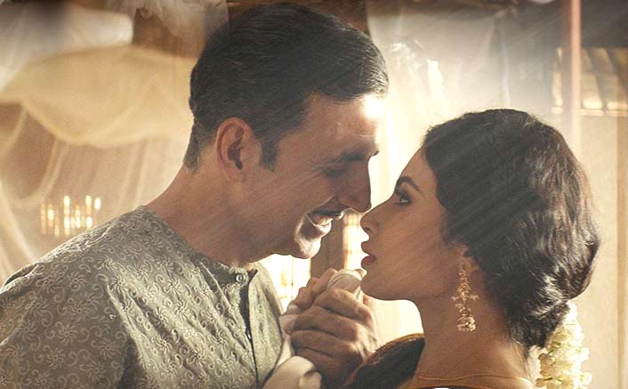 Ahead of Gold's song release, makers tease with yet another still from 'Naino Ne Baandhi'