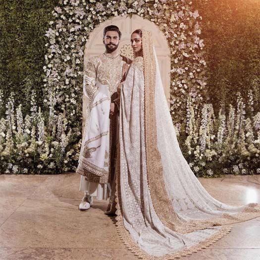 Ranveer Singh & Deepika Padukone's parents meet to discuss wedding
