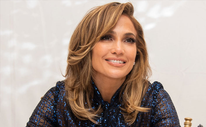 Jennifer Lopez On Playing A Stripper In Hustlers: "I Soaked Up The Atmosphere"