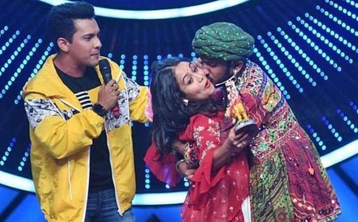 Indian Idol 11 Host Aditya Narayan On A Man Forcibly Kissing Neha Kakkar Im Sure He Didnt 