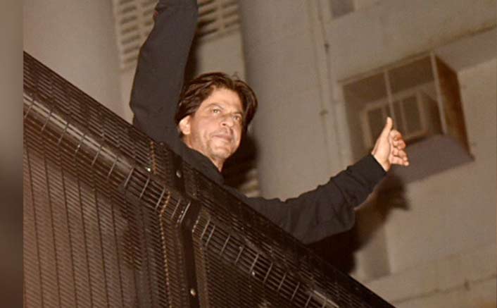 Happy Birthday Shah Rukh Khan: A Time When King Khan Had Stolen An Expensive Car Tyre