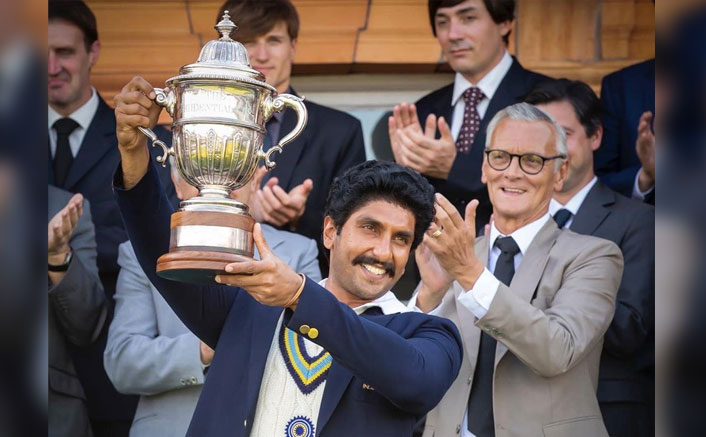 *Ranveer Singh recreates the iconic 83 world cup lifting moment; New still out!*