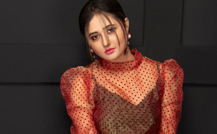 Bigg Boss 13 S Rashami Desai Finally Opens Up On Her Personal Life Being Spilled On National Tv