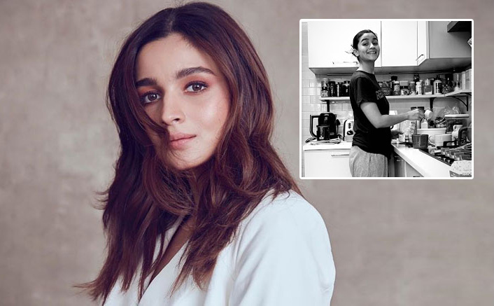 Alia Bhatt's Sister Shaheen Calls Her 'Little Pudding' & We Can't Disagree