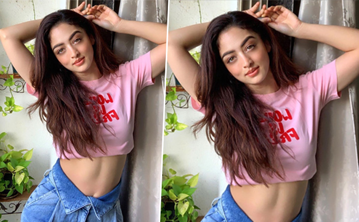 Actress Sandeepa Dhar Flaunts Her Toned Figure & We Can't Get Enough!