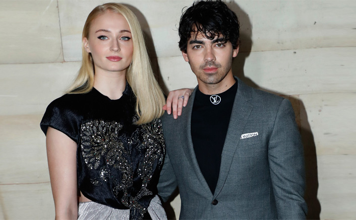 Pregnant Sophie Turner Flaunts Her Baby Bump As She Steps Out With Hubby Joe Jonas In Los Angeles, Check Out