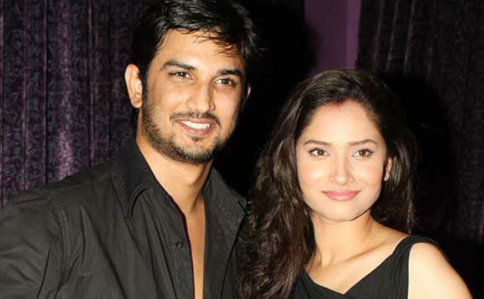 When Ankita Lokhande Comforted Sushant Singh Rajput Crying On Stage For His Late Mother!