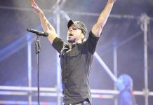 Billboard Latin Music Awards 2020: Enrique Iglesias Bags 'Top Latin Artiste Of All Time'