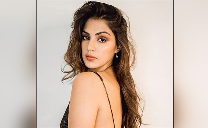 Rhea Chakraborty Used To Conduct Yoga Classes In The Jail!