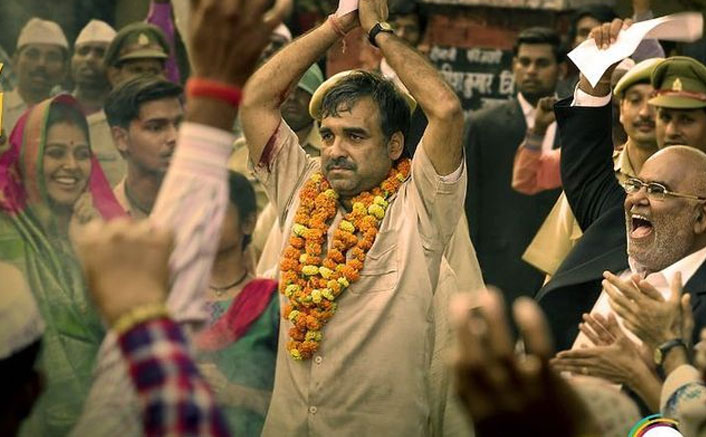 Kaagaz Movie Review Out! Pankaj Tripathi Is The 'Paper Weight' Holding The Story Together!