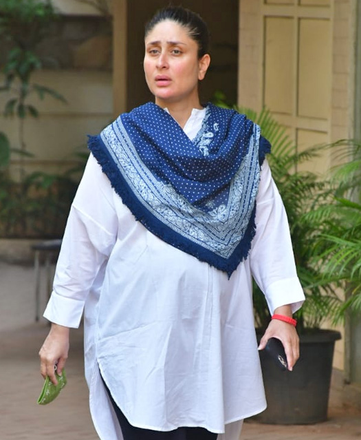 Kareena Kapoor Khan & Karisma Kapoor Snapped Post The Demise Of uncle Rajiv Kapoor