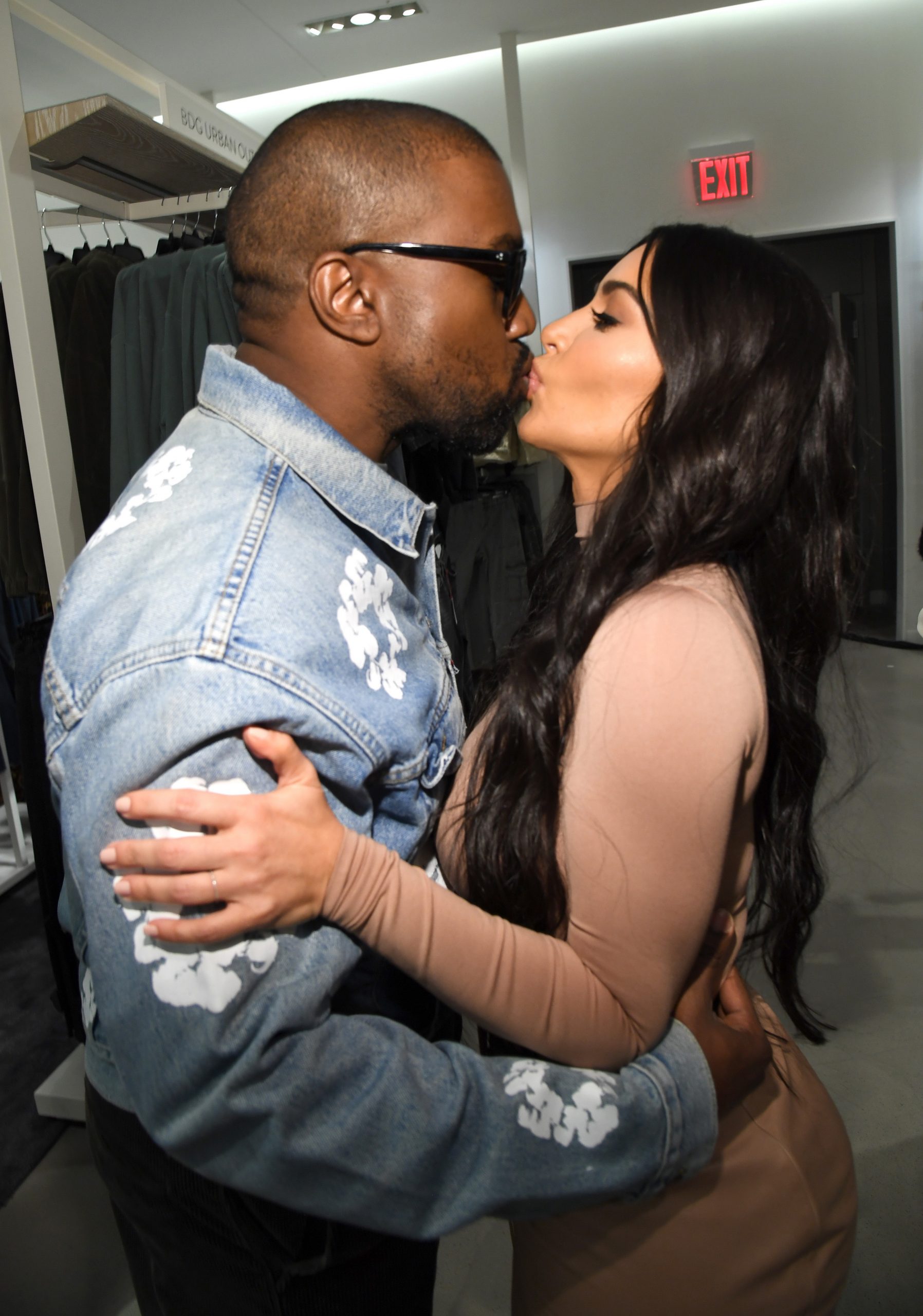 Kim Kardashian and Kanye Wests These 4 Red Carpet Kisses Will Always Be A Witness Of The Bond They Shared!