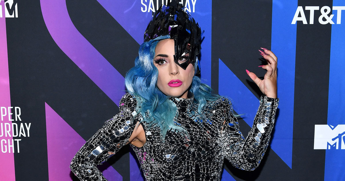 Lady Gaga puts apartment up for rent