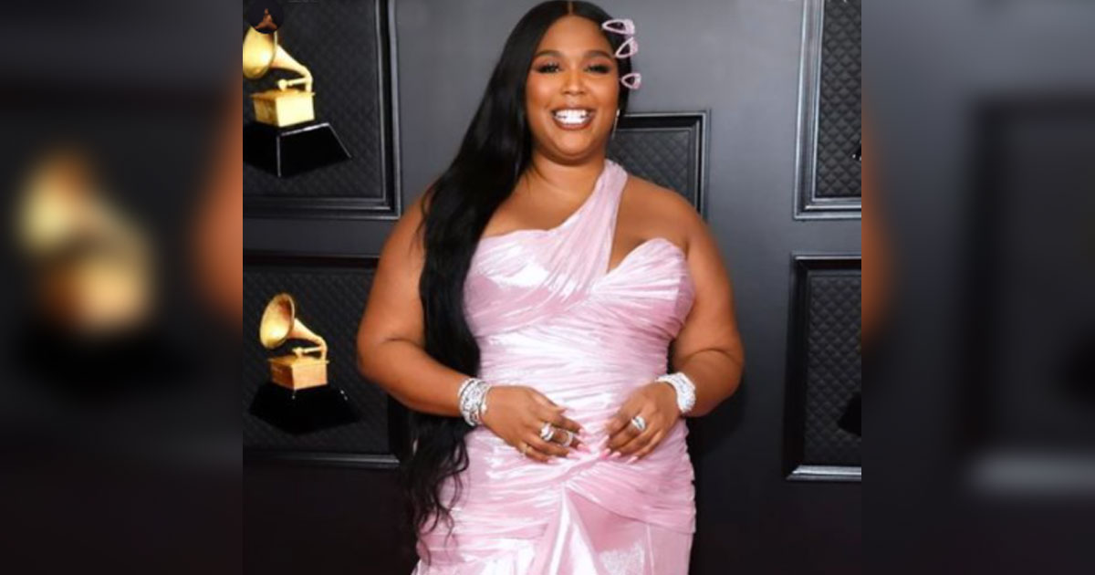 LIZZO APOLOGISES FOR B-WORD SLIP-UP AT GRAMMYS