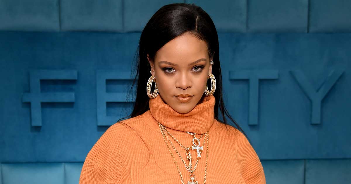 Rihanna Was Asked For Her Insta Handle By A Fellow Protester Who Didn't Recognise Her, What Happened Next Is Hilarious!