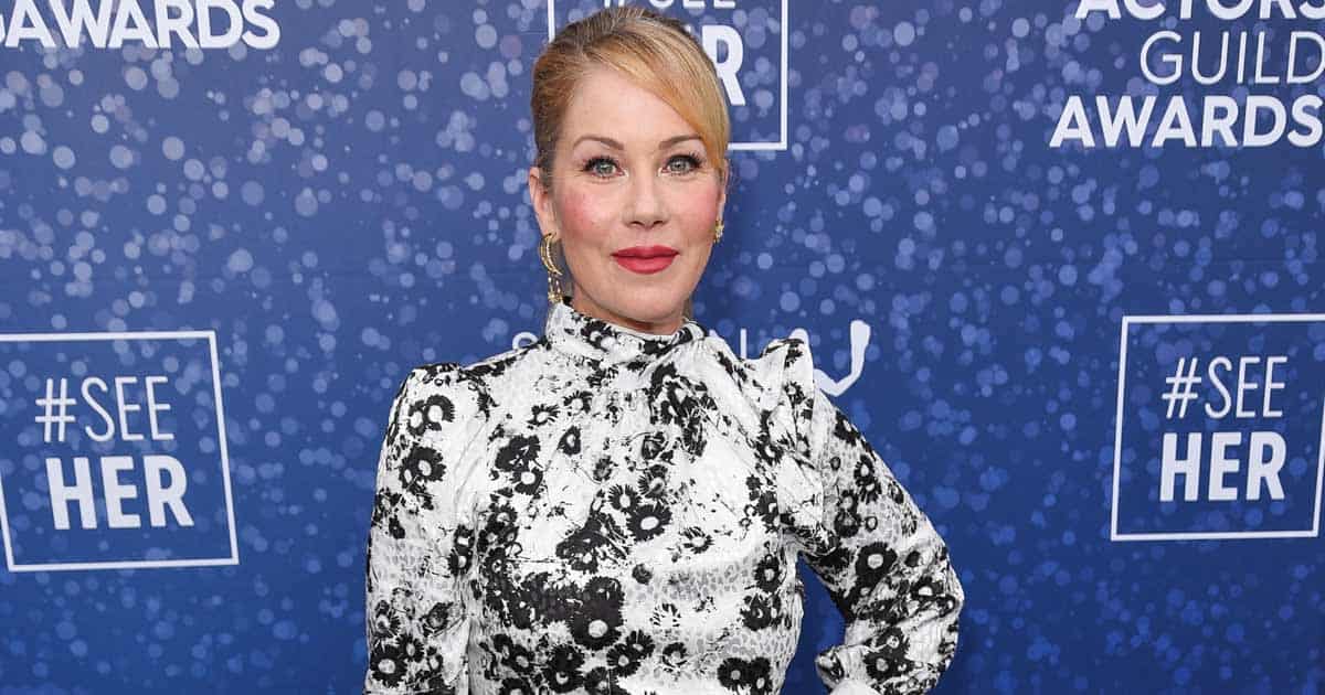 Christina Applegate Suffers From Multiple Sclerosis Reveals Its Been A Strange Journey 